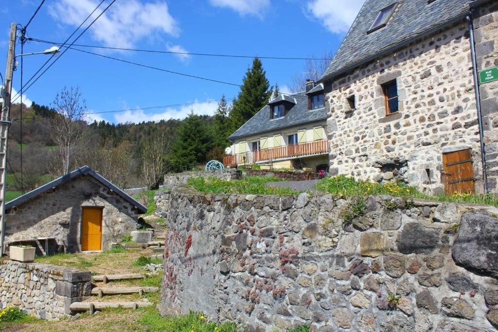 Maison De Varennes Chambon-sur-Lac Buitenkant foto